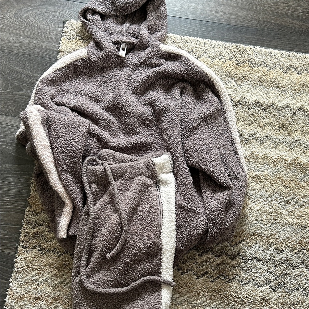 SKIMS Cozy Sherpa Hoodie & Joggers Set in Taupe with Cream Trim